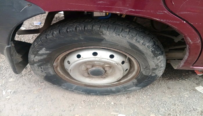 2012 Maruti Alto LXI, Petrol, Manual, 1,61,051 km, tyre