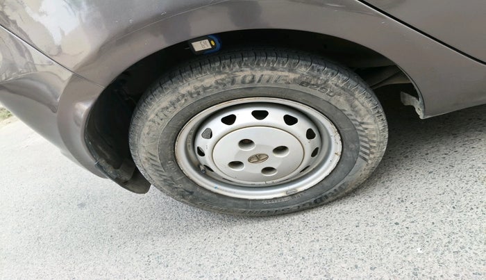 2017 Tata Tiago XM PETROL, Petrol, Manual, 61,512 km, tyre