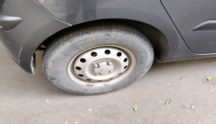 2012 Hyundai i10 ERA 1.1, Petrol, Manual, 34,956 km, tyre