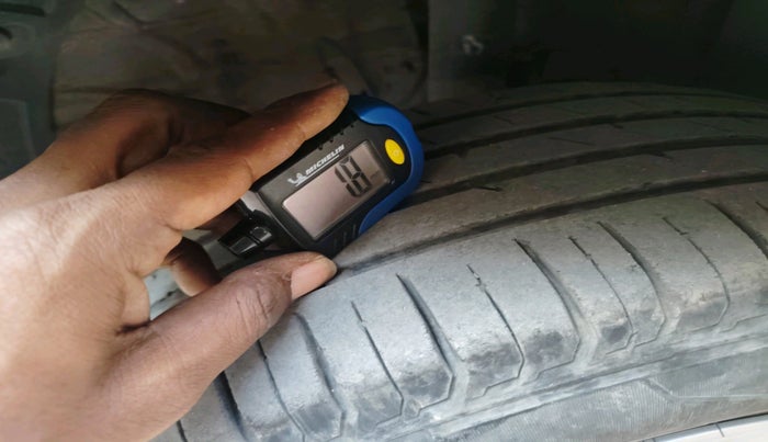 2020 Hyundai VENUE S 1.2, Petrol, Manual, 1,06,607 km, tyre