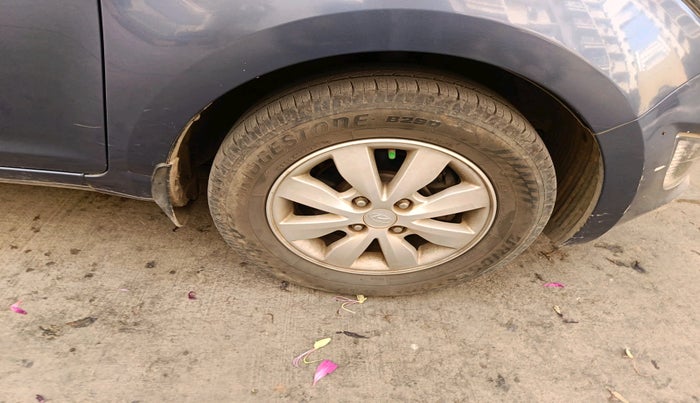 2012 Hyundai i20 SPORTZ 1.2, Petrol, Manual, 61,916 km, tyre