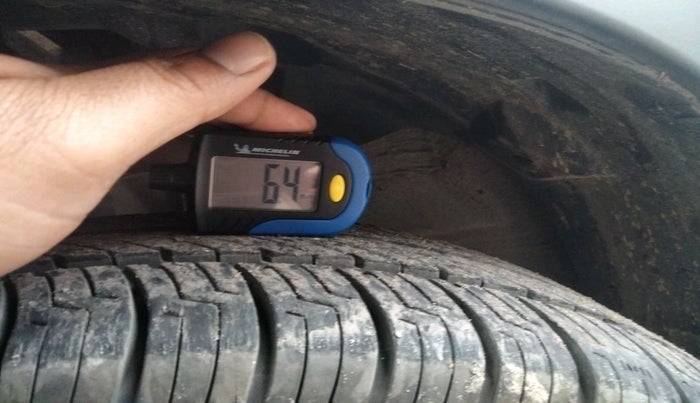 2020 Renault TRIBER RXZ AMT, Petrol, Automatic, 66,849 km, tyre