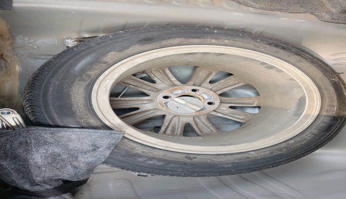 2023 Honda Amaze 1.2L I-VTEC VX CVT, Petrol, Automatic, 16,148 km, tyre