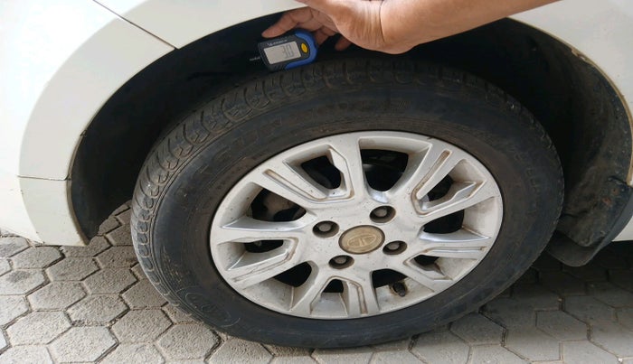 2017 Tata Tiago XZ PETROL, Petrol, Manual, 22,104 km, tyre