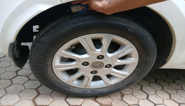 2017 Tata Tiago XZ PETROL, Petrol, Manual, 22,104 km, tyre