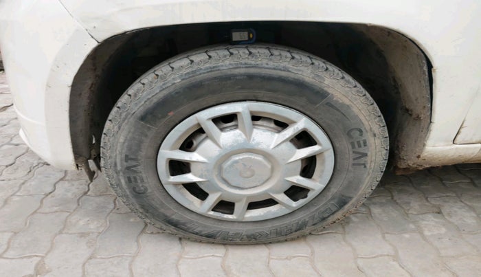 2019 Mahindra TUV300 T4 PLUS, Diesel, Manual, 49,165 km, tyre