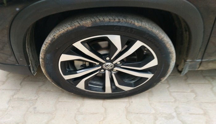 2024 MG HECTOR SMART PRO 2.0 TURBO DIESEL, Diesel, Manual, 28,736 km, tyre