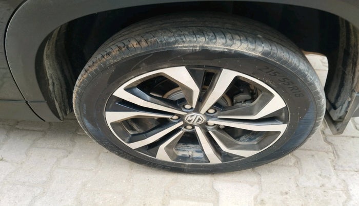 2024 MG HECTOR SMART PRO 2.0 TURBO DIESEL, Diesel, Manual, 28,736 km, tyre