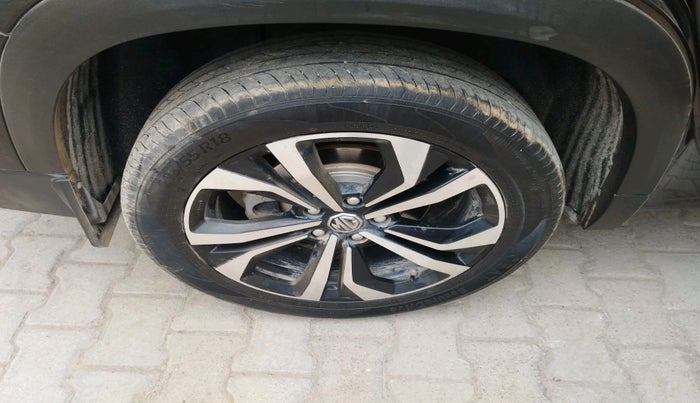 2024 MG HECTOR SMART PRO 2.0 TURBO DIESEL, Diesel, Manual, 28,736 km, tyre