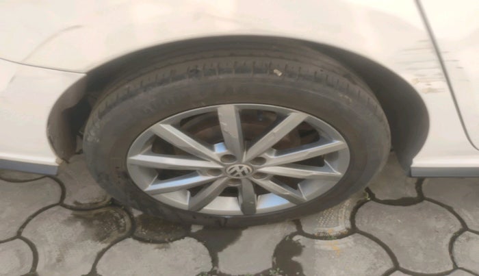 2020 Volkswagen Vento HIGHLINE PLUS 1.0L TSI AT, Petrol, Automatic, 54,885 km, tyre