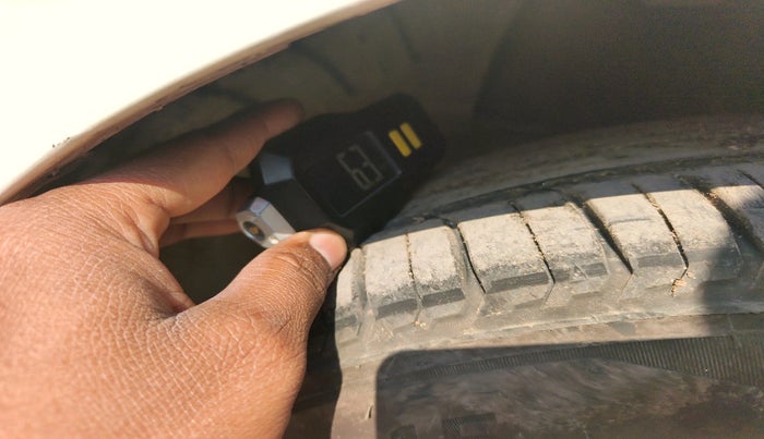 2015 Tata Zest XT PETROL, Petrol, Manual, 73,088 km, tyre