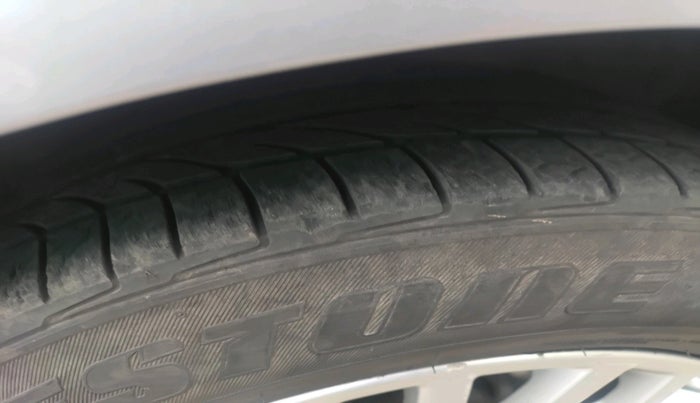 2015 Audi A3 2.0 TDI  PREMIUM, Diesel, Automatic, 1,49,963 km, tyre