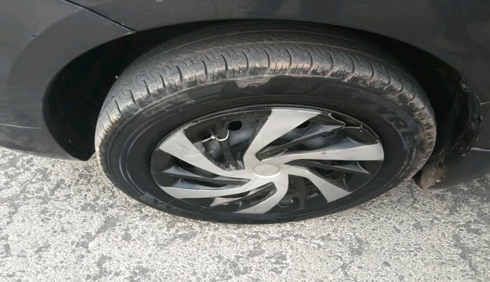 2015 Maruti Ertiga VDI SHVS, Diesel, Manual, 1,41,209 km, tyre