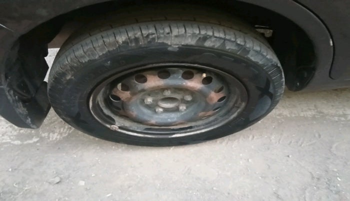 2015 Maruti Ertiga VDI SHVS, Diesel, Manual, 1,41,209 km, tyre