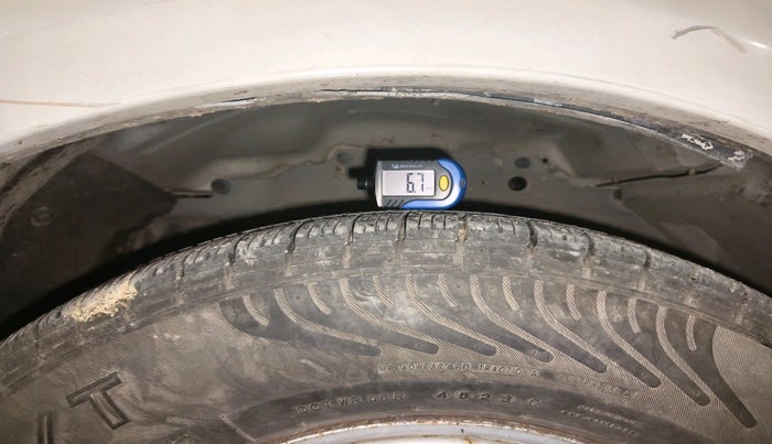 2013 Tata Safari Storme 2.2 EX 4X2, Diesel, Manual, 88,448 km, tyre