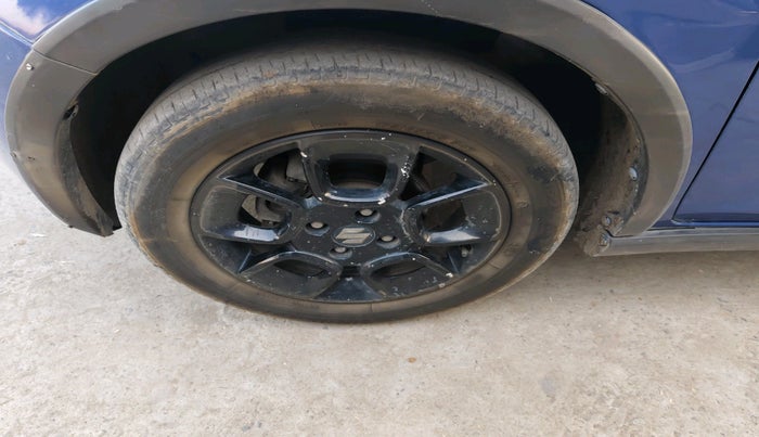 2017 Maruti IGNIS ALPHA 1.2, Petrol, Manual, 84,215 km, tyre