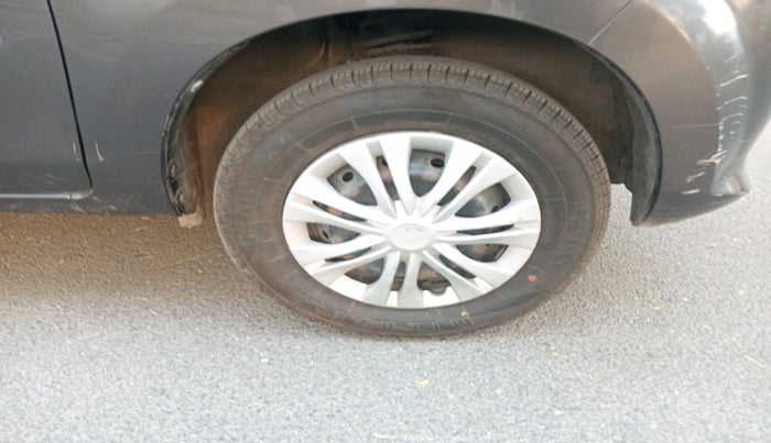 2015 Maruti Alto 800 LXI, Petrol, Manual, 25,165 km, tyre