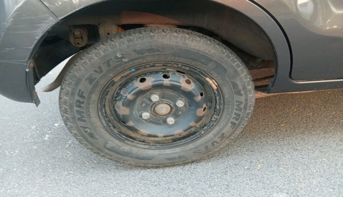 2015 Maruti Alto 800 LXI, Petrol, Manual, 25,165 km, tyre