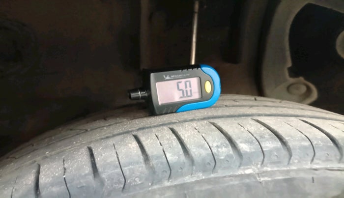 2015 Renault Duster 110 PS RXZ DIESEL, Diesel, Manual, 1,14,311 km, tyre