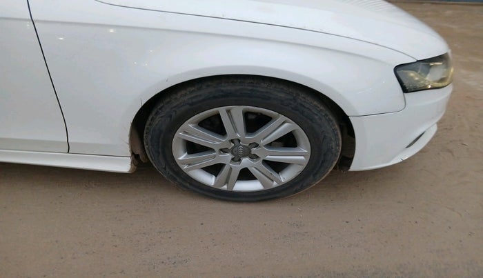 2010 Audi A4 1.8 TFSI, Petrol, Automatic, 67,536 km, tyre