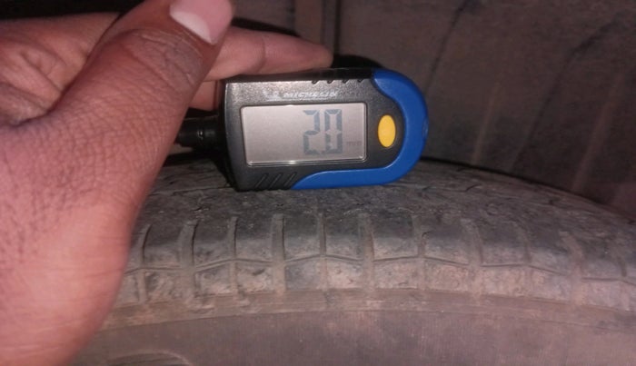 2017 Maruti Dzire VXI AMT, Petrol, Automatic, 89,491 km, tyre