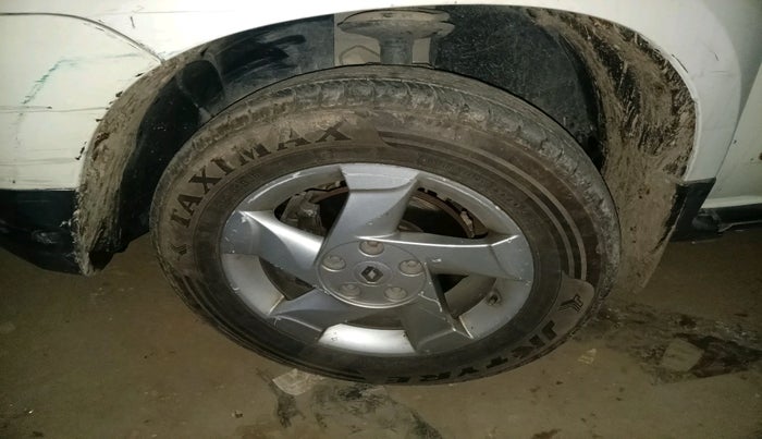 2015 Renault Duster 85 PS RXL DIESEL, Diesel, Manual, 1,85,595 km, tyre