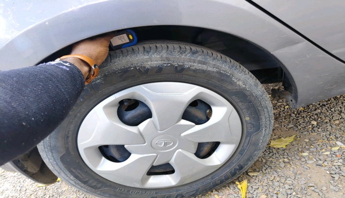 2019 Tata Tiago XT PETROL, Petrol, Manual, 42,031 km, tyre