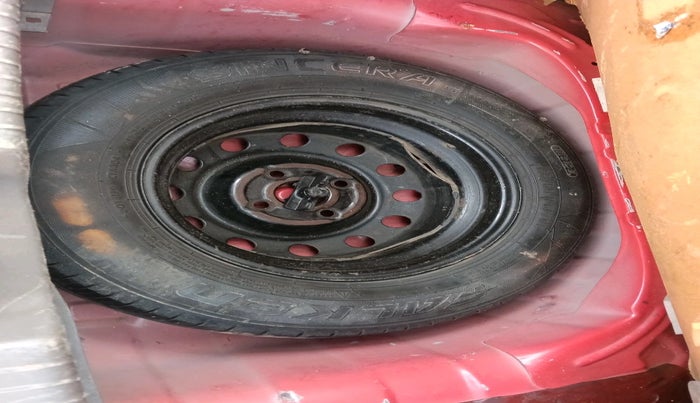 2013 Hyundai i10 MAGNA 1.2, Petrol, Manual, 66,527 km, tyre