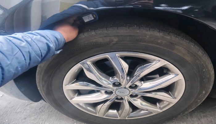 2020 KIA CARNIVAL LIMOUSINE 2.2 7 STR, Diesel, Automatic, 98,257 km, tyre