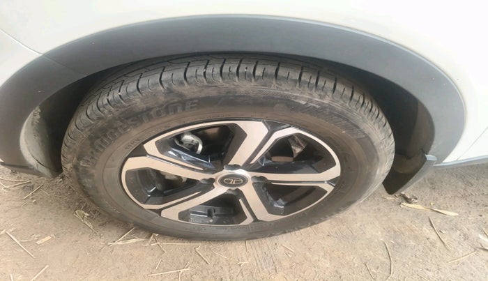 2023 Tata NEXON XZ PLUS PETROL, Petrol, Manual, 9,988 km, tyre