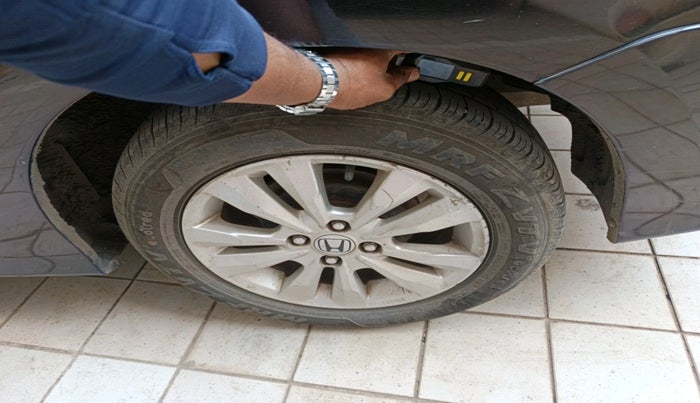 2012 Honda City 1.5L I-VTEC V AT, Petrol, Automatic, 1,03,922 km, tyre