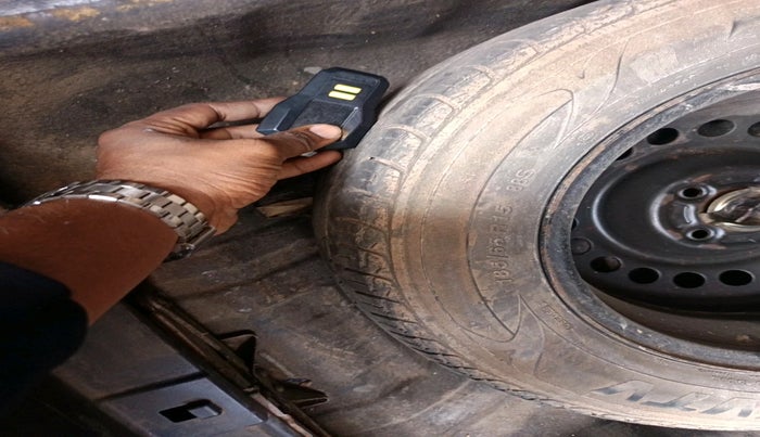 2012 Honda City 1.5L I-VTEC V AT, Petrol, Automatic, 1,03,922 km, tyre