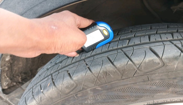 2018 Hyundai Creta E PLUS 1.4 DIESEL, Diesel, Manual, 1,11,903 km, tyre