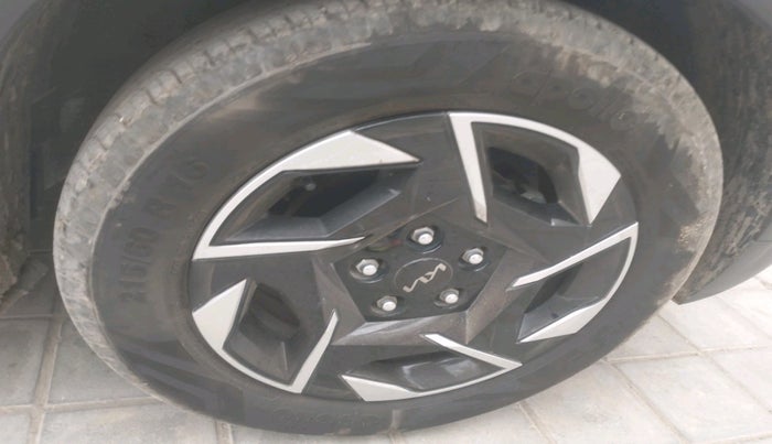 2025 KIA SONET HTK (O) 1.2 Petrol MT, Petrol, Manual, 8,116 km, tyre