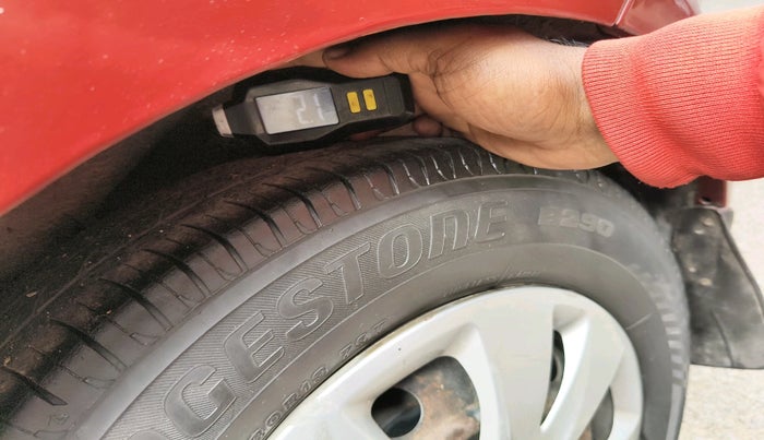 2012 Hyundai i10 SPORTZ 1.2, Petrol, Manual, 99,523 km, tyre