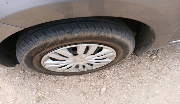 2023 Maruti Dzire VXI, Petrol, Manual, 15,541 km, tyre