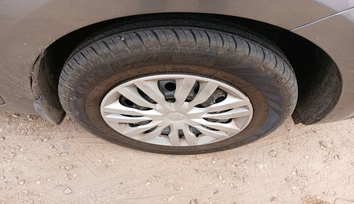 2023 Maruti Dzire VXI, Petrol, Manual, 15,541 km, tyre