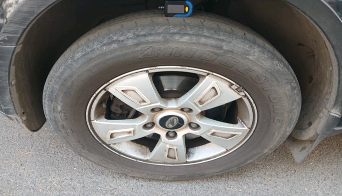 2013 Mahindra XUV500 W8, Diesel, Manual, 71,239 km, tyre