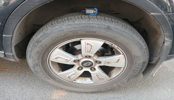 2013 Mahindra XUV500 W8, Diesel, Manual, 71,239 km, tyre