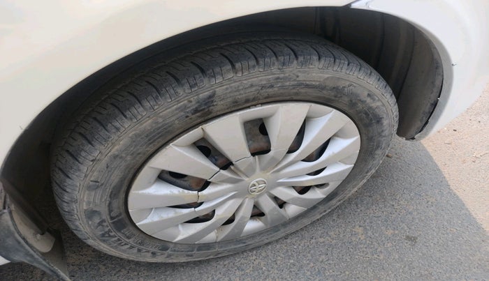 2013 Toyota Etios GD, Diesel, Manual, 2,56,194 km, tyre