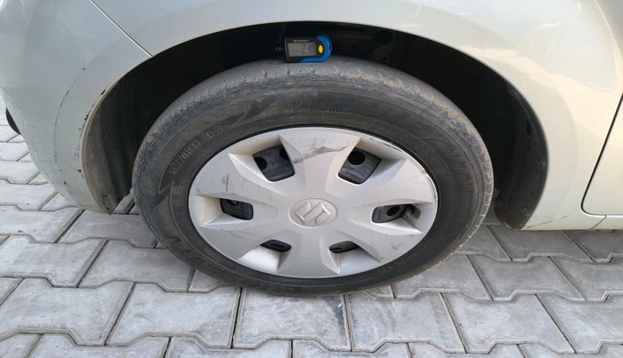 2019 Maruti New Wagon-R VXI 1.0 AMT, Petrol, Automatic, 31,473 km, tyre