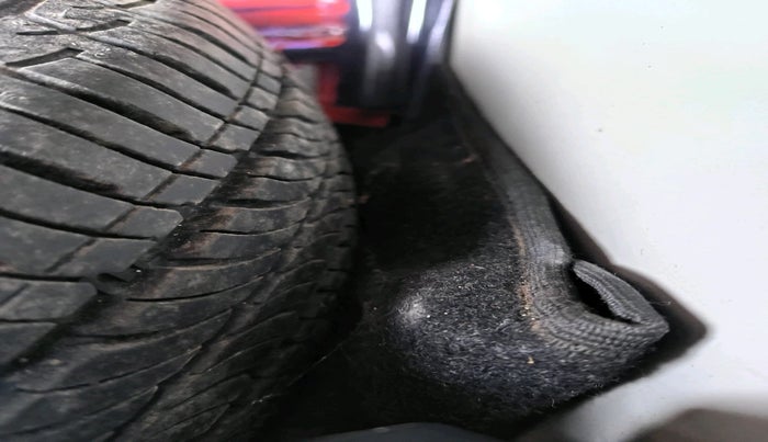 2019 Maruti New Wagon-R VXI 1.0 AMT, Petrol, Automatic, 31,473 km, tyre