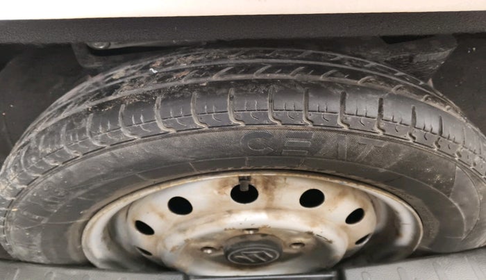 2015 Maruti Wagon R 1.0 LXI, Petrol, Manual, 73,835 km, tyre