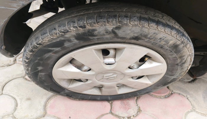 2015 Maruti Wagon R 1.0 LXI, Petrol, Manual, 73,835 km, tyre