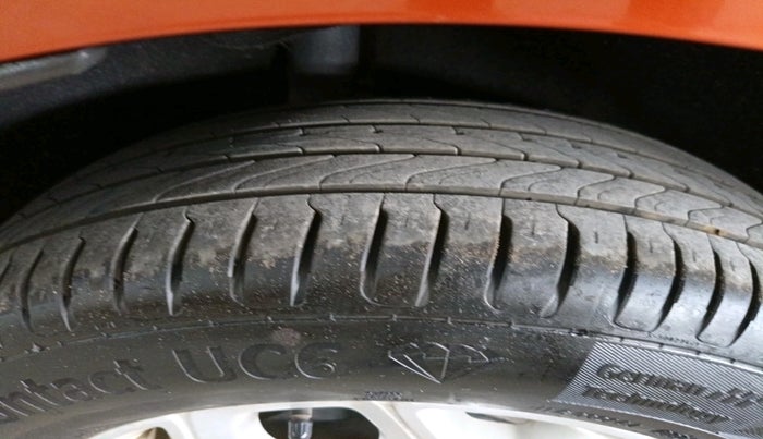 2015 Ford Ecosport TITANIUM 1.0L ECOBOOST (OPT), Petrol, Manual, 1,16,125 km, tyre