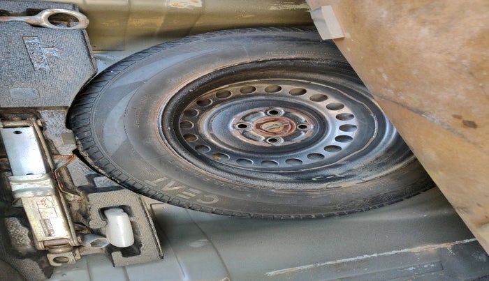 2014 Honda Amaze 1.2L I-VTEC E, Petrol, Manual, 49,881 km, tyre