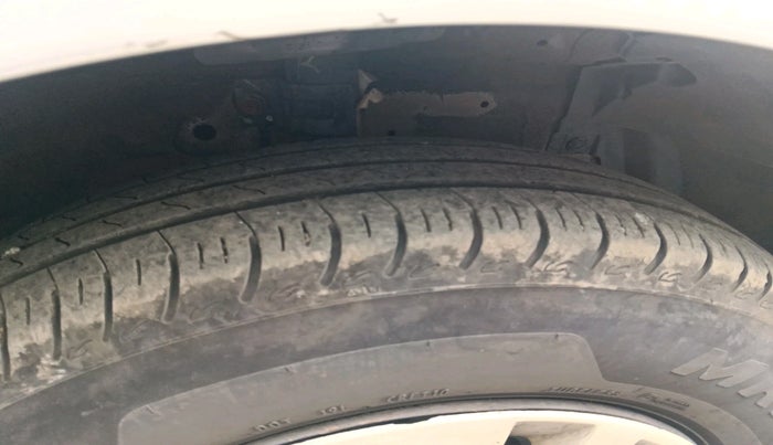 2013 Maruti Swift VDI, Diesel, Manual, 1,36,012 km, tyre