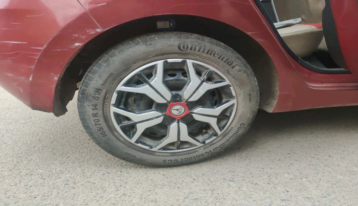 2017 Hyundai Grand i10 SPORTZ 1.1 CRDI, Diesel, Manual, 1,04,073 km, tyre