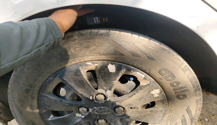 2012 Hyundai i10 MAGNA 1.2, Petrol, Manual, 1,22,679 km, tyre