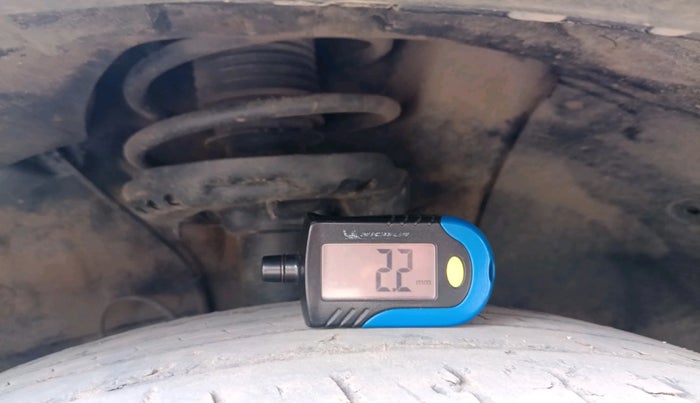 2022 Hyundai VENUE S 1.2, CNG, Manual, 65,000 km, tyre